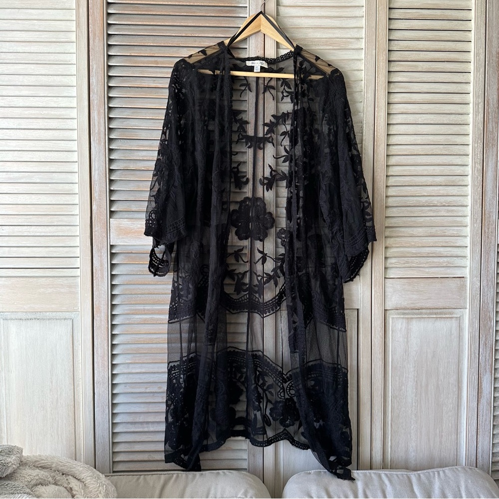 Black lace kimono